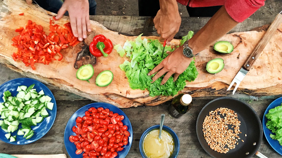 Understanding the Differences Between Salad and Pizza Prep Tables