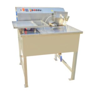 Commercial Chocolate Tempering Machine with Vibrating Table (10-25kg/h)