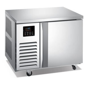 3-tray commercial blast freezer with stainless steel body, 80L capacity, -45°C minimum temperature, and air-cooled refrigeration for commercial kitchens